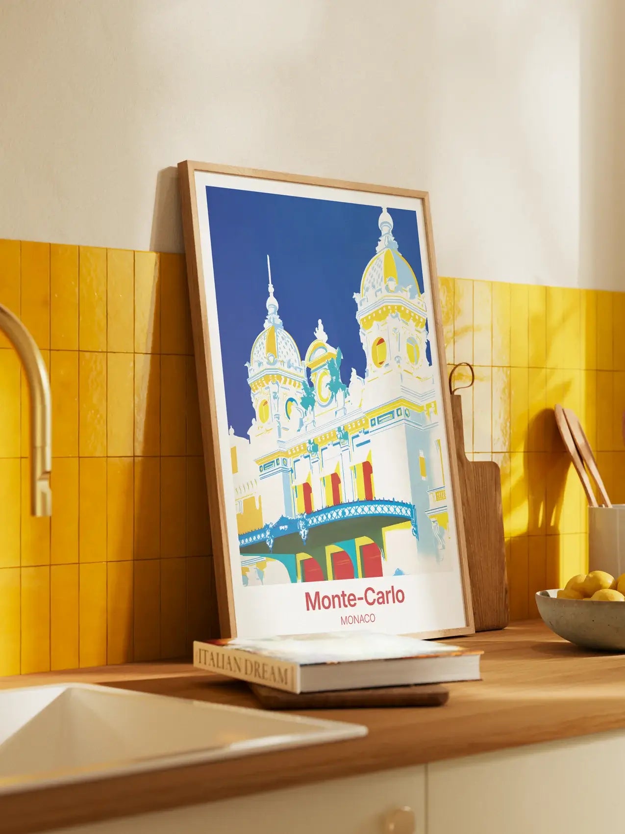 Mockup d’affiche du casino de Monte-Carlo à Monaco – décoration murale dans un intérieur moderne